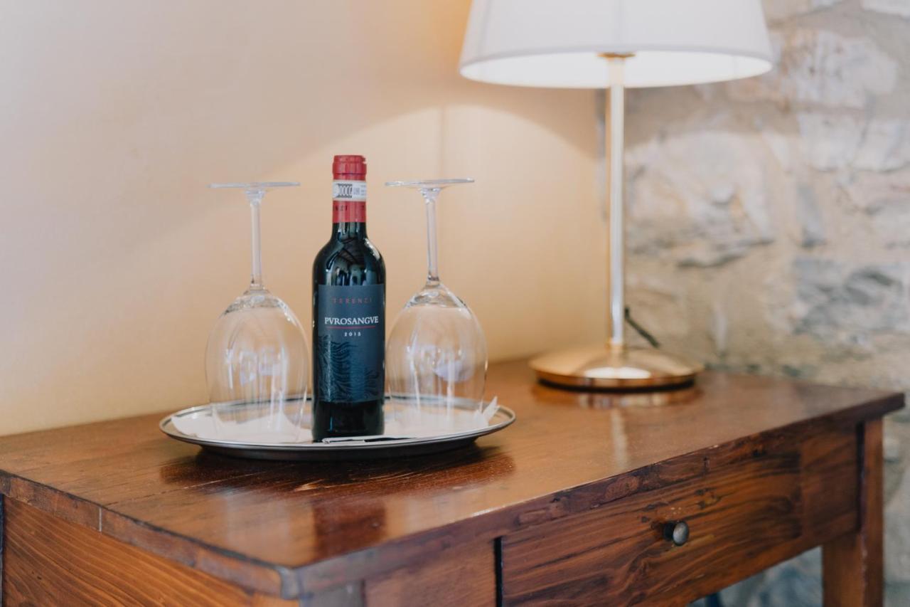 הוילה סקאנסאנו Terenzi Hospitality & Wine מראה חיצוני תמונה